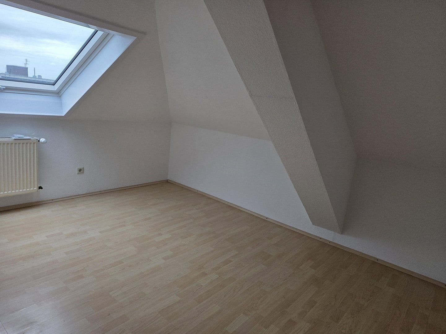 Prenájom bytu 3-izbový 65 m², Landau, Porýnie-Falcko Prenájom bytu 3-izbový 65 m², Landau, Porýnie-Falcko