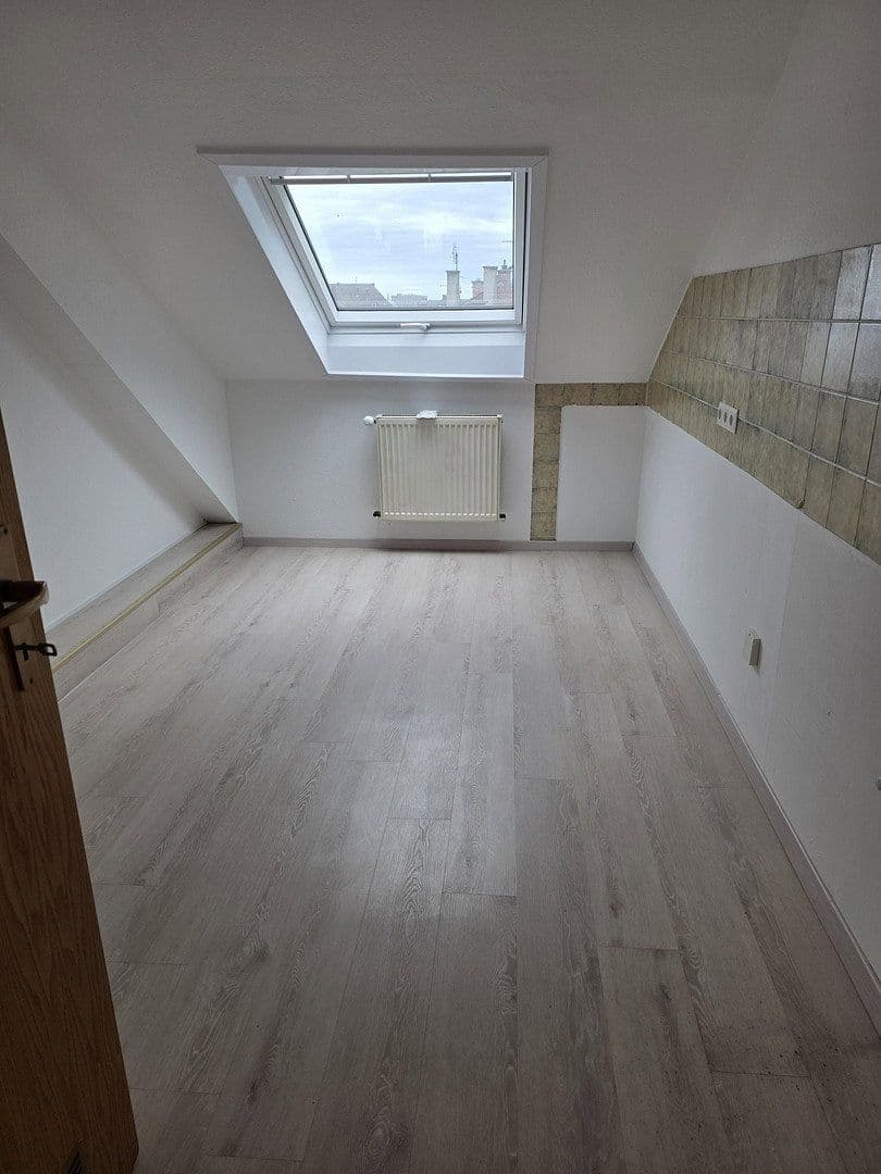 Prenájom bytu 3-izbový 65 m², Landau, Porýnie-Falcko Prenájom bytu 3-izbový 65 m², Landau, Porýnie-Falcko