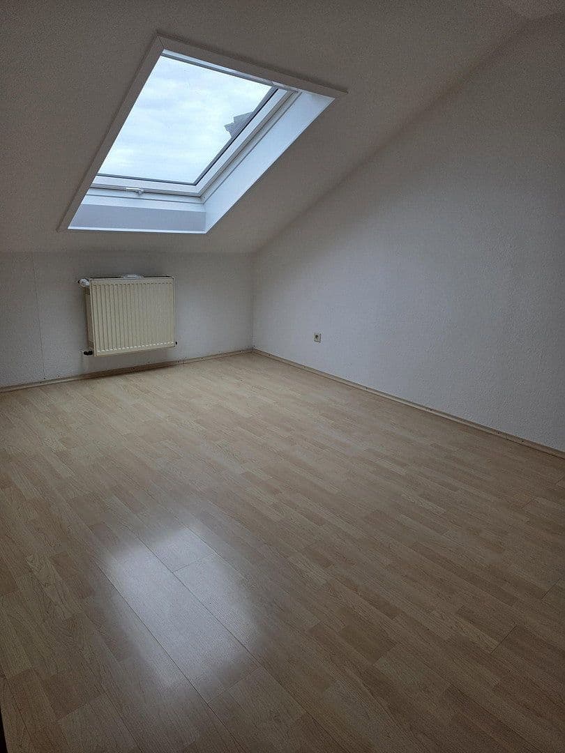 Prenájom bytu 3-izbový 65 m², Landau, Porýnie-Falcko Prenájom bytu 3-izbový 65 m², Landau, Porýnie-Falcko
