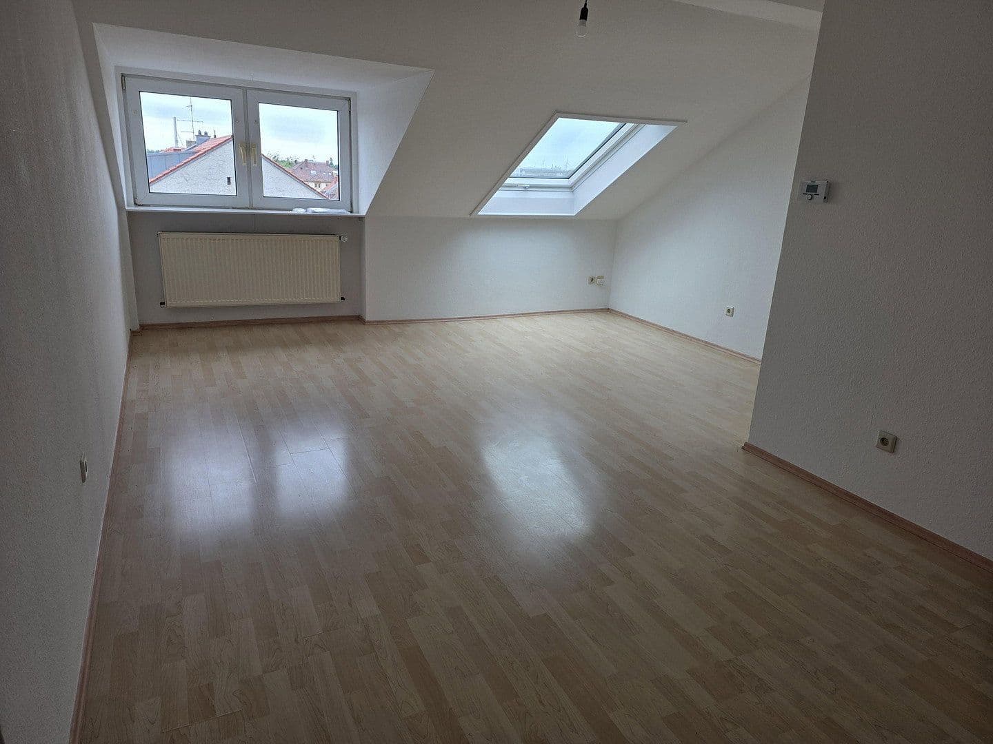 Prenájom bytu 3-izbový 65 m², Landau, Porýnie-Falcko Prenájom bytu 3-izbový 65 m², Landau, Porýnie-Falcko