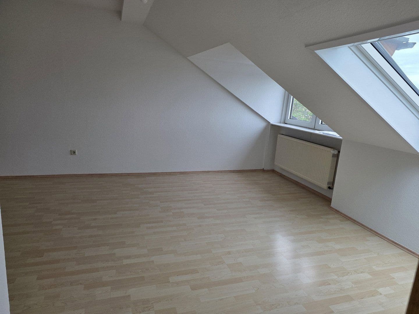 Prenájom bytu 3-izbový 65 m², Landau, Porýnie-Falcko Prenájom bytu 3-izbový 65 m², Landau, Porýnie-Falcko