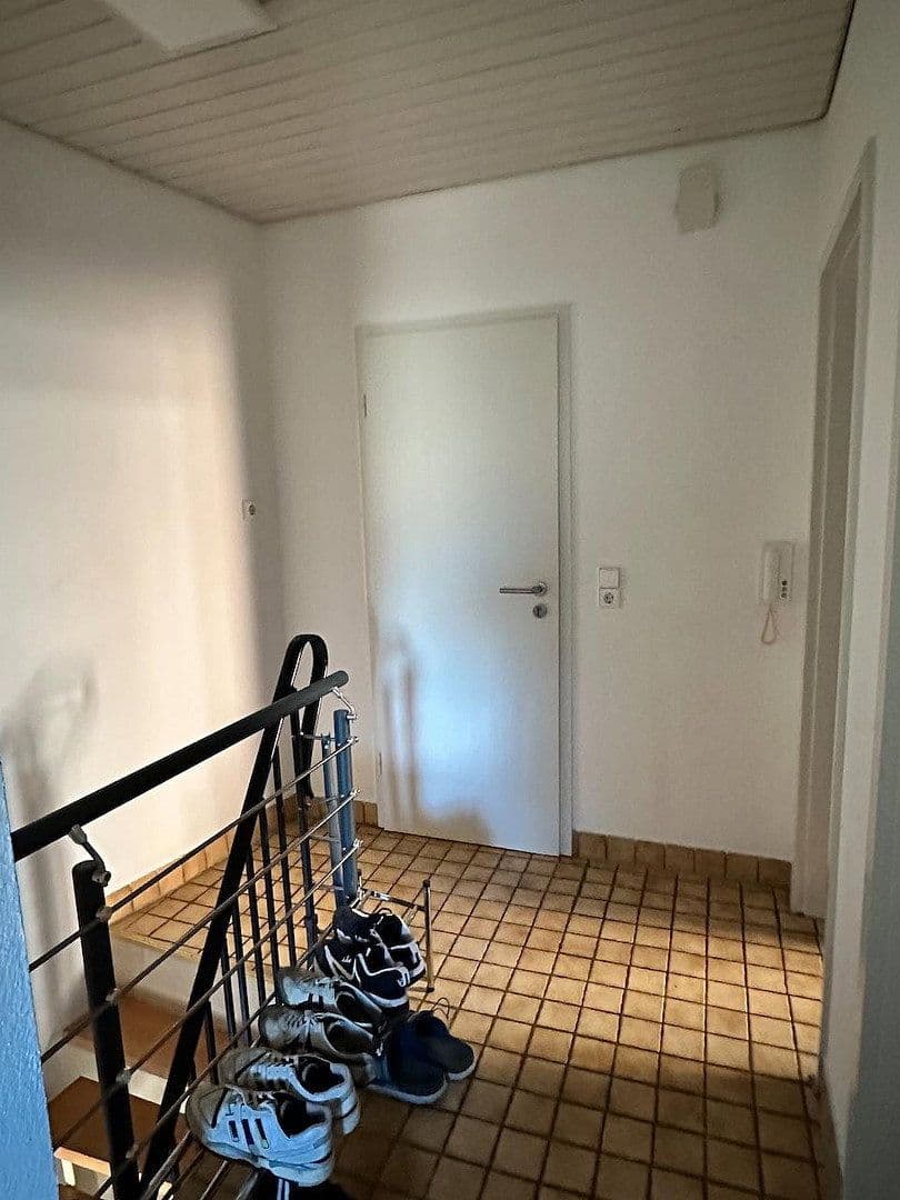 Prenájom bytu 4-izbový 80 m², Stuttgart, Bádensko-Wurttembersko Prenájom bytu 4-izbový 80 m², Stuttgart, Bádensko-Wurttembersko