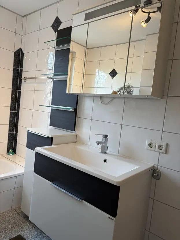Prenájom bytu 3-izbový 75 m², Curfeßstraße 33, Aalen, Bádensko-Wurttembersko Prenájom bytu 3-izbový 75 m², Curfeßstraße 33, Aalen, Bádensko-Wurttembersko