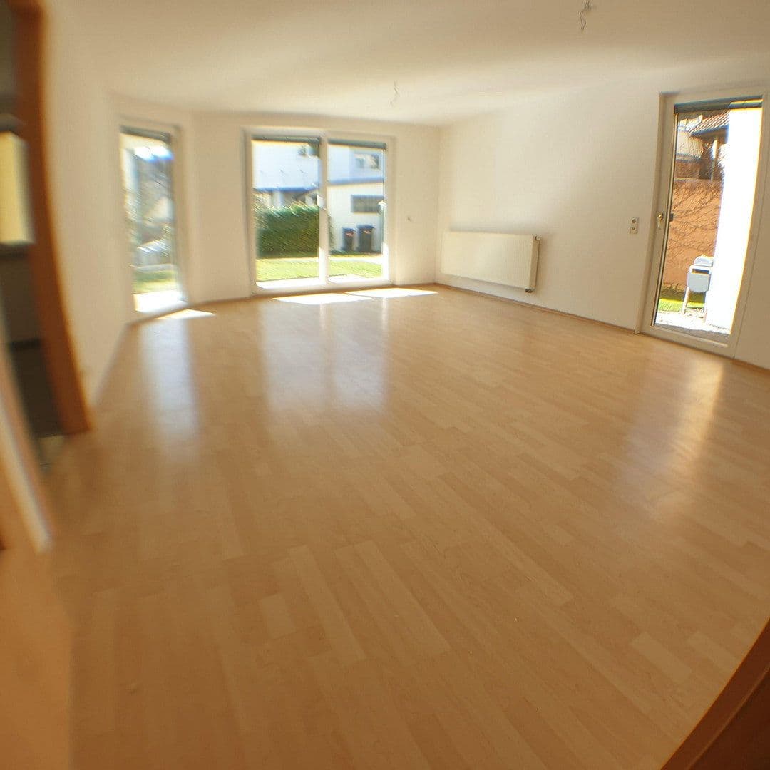 Prenájom bytu 3-izbový 75 m², Curfeßstraße 33, Aalen, Bádensko-Wurttembersko Prenájom bytu 3-izbový 75 m², Curfeßstraße 33, Aalen, Bádensko-Wurttembersko