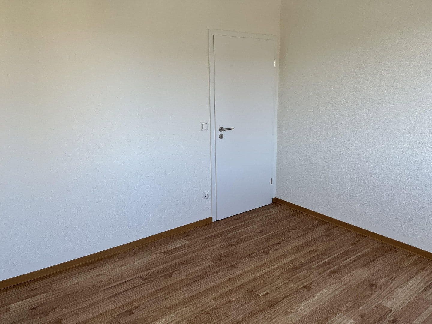 Prenájom bytu 3-izbový 80 m², Andernach, Porýnie-Falcko Prenájom bytu 3-izbový 80 m², Andernach, Porýnie-Falcko