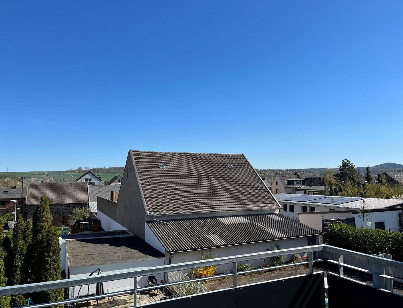 Prenájom bytu 3-izbový 80 m², Andernach, Porýnie-Falcko Prenájom bytu 3-izbový 80 m², Andernach, Porýnie-Falcko