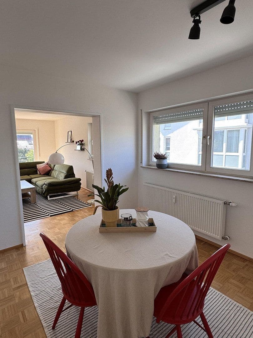 Prenájom bytu 3-izbový 88 m², Immenstaad am Bodensee, Bádensko-Wurttembersko Prenájom bytu 3-izbový 88 m², Immenstaad am Bodensee, Bádensko-Wurttembersko