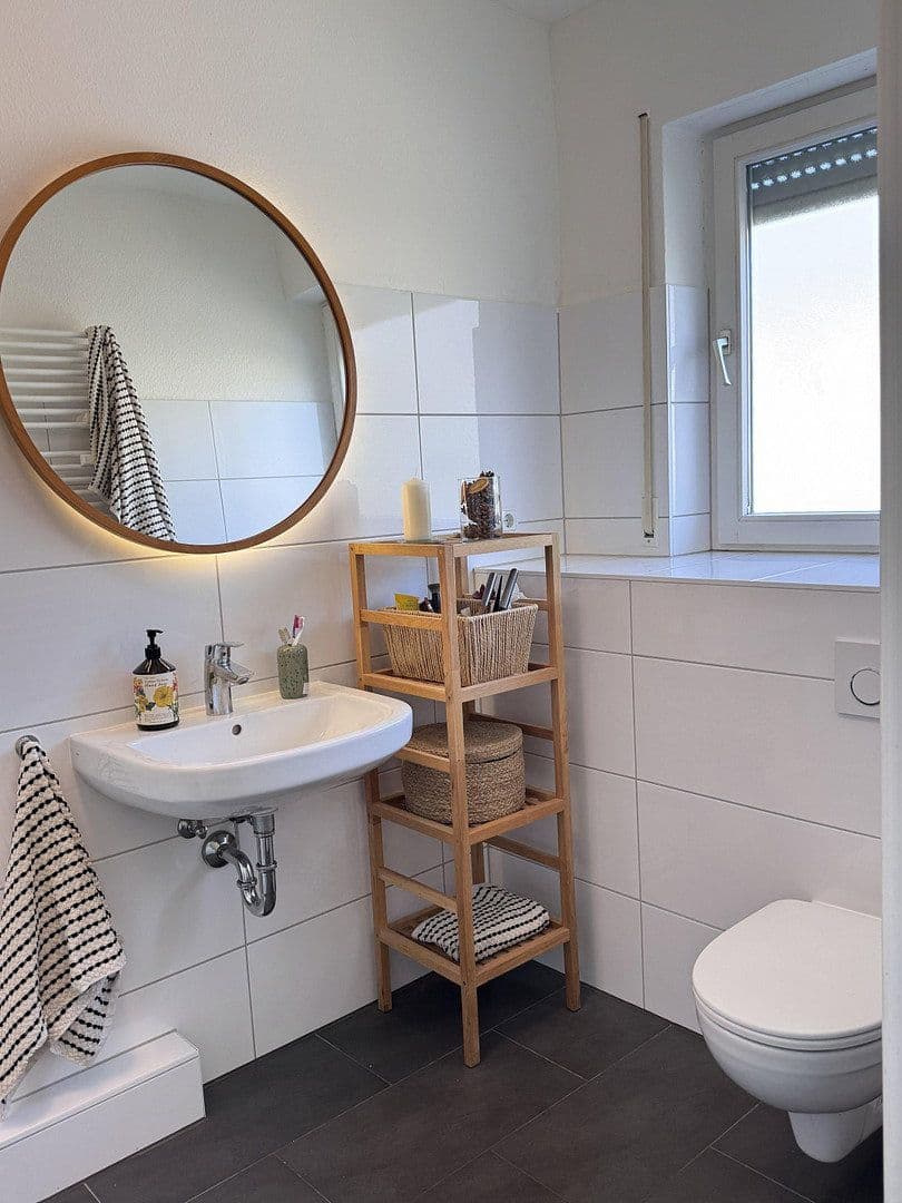 Prenájom bytu 3-izbový 88 m², Immenstaad am Bodensee, Bádensko-Wurttembersko Prenájom bytu 3-izbový 88 m², Immenstaad am Bodensee, Bádensko-Wurttembersko