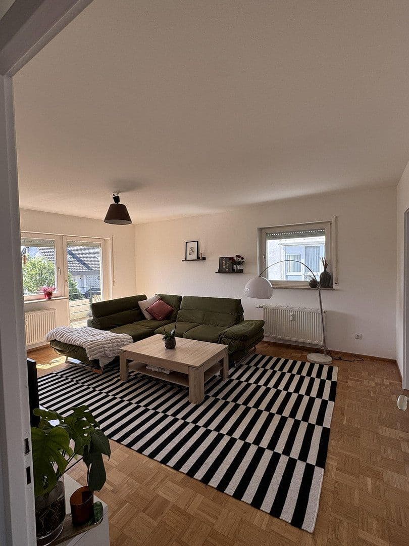 Prenájom bytu 3-izbový 88 m², Immenstaad am Bodensee, Bádensko-Wurttembersko Prenájom bytu 3-izbový 88 m², Immenstaad am Bodensee, Bádensko-Wurttembersko