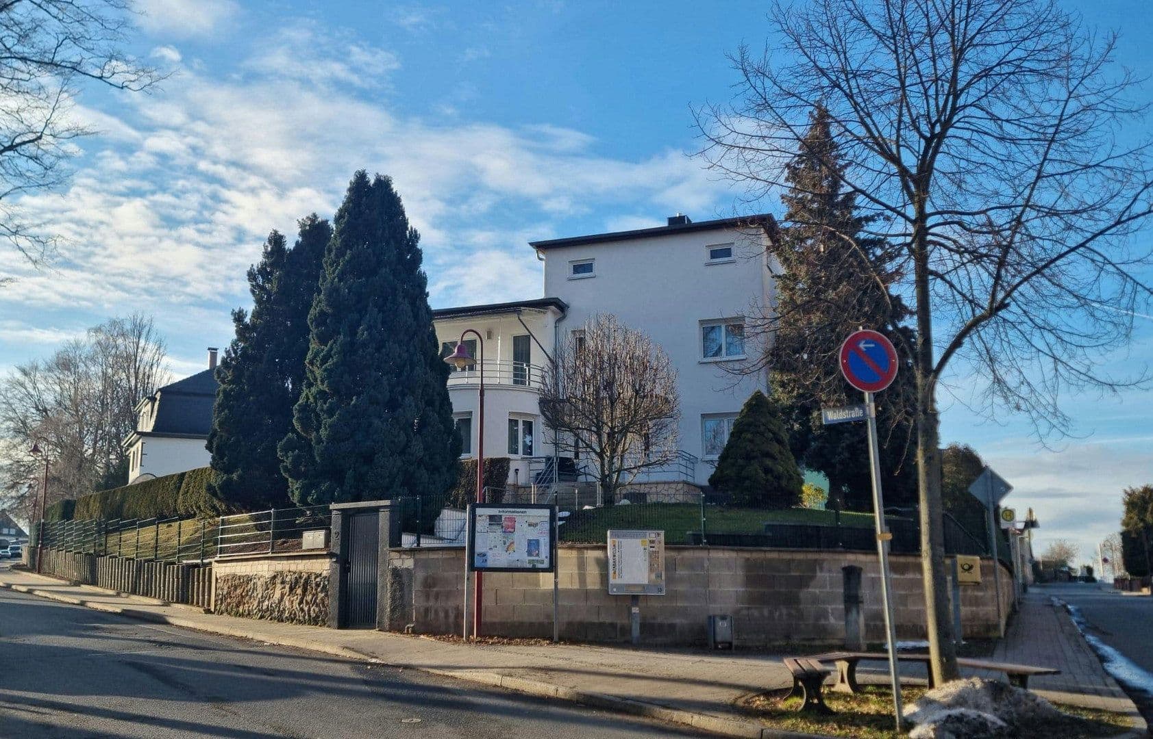 Predaj domu 148 m², pozemek 906 m², Waldstraße 2, Münchenbernsdorf, Durínsko Predaj domu 148 m², pozemek 906 m², Waldstraße 2, Münchenbernsdorf, Durínsko