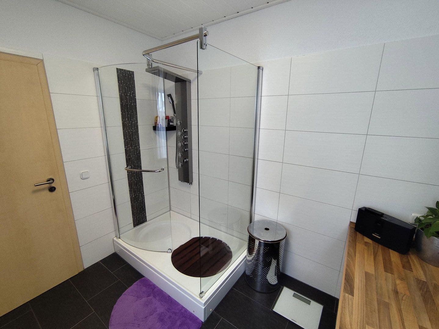 Predaj domu 148 m², pozemek 906 m², Waldstraße 2, Münchenbernsdorf, Durínsko Predaj domu 148 m², pozemek 906 m², Waldstraße 2, Münchenbernsdorf, Durínsko