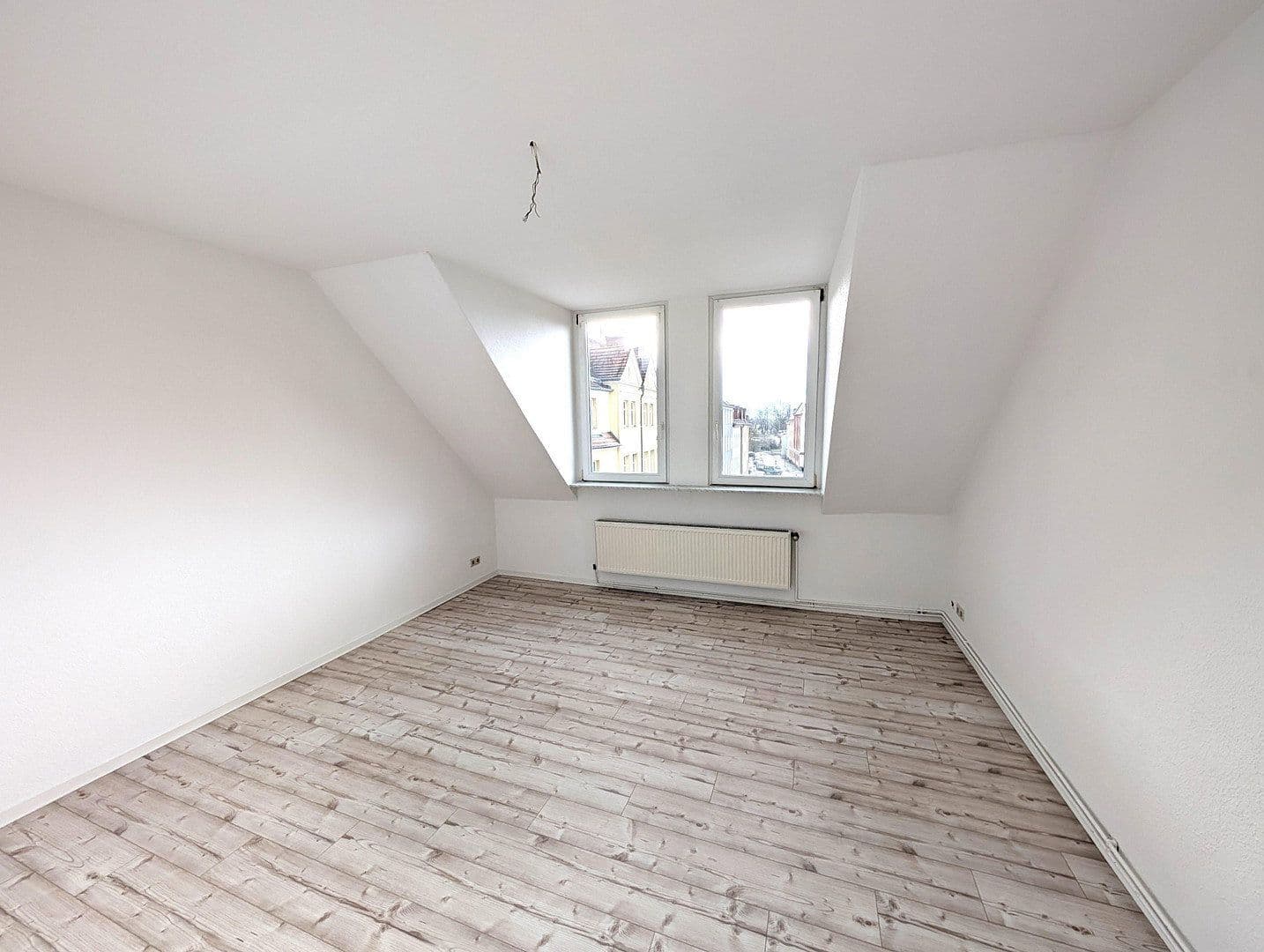 Prenájom bytu 1-izbový 37 m², Brandenburg, Brandenbursko Prenájom bytu 1-izbový 37 m², Brandenburg, Brandenbursko