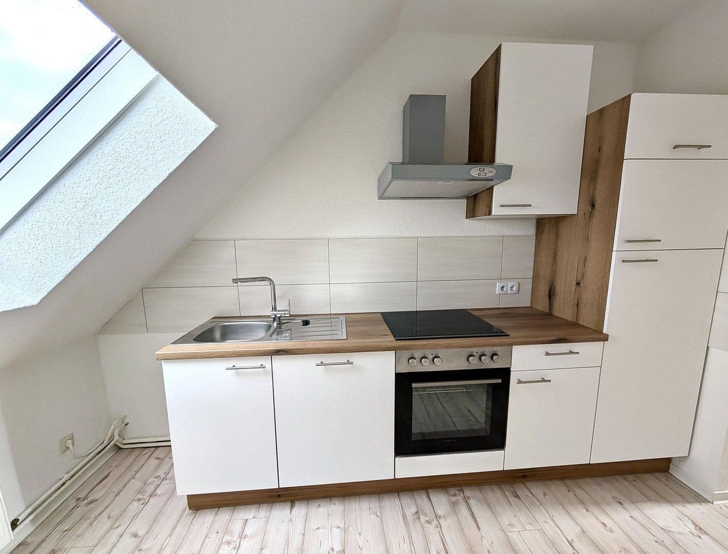 Prenájom bytu 1-izbový 37 m², Brandenburg, Brandenbursko Prenájom bytu 1-izbový 37 m², Brandenburg, Brandenbursko