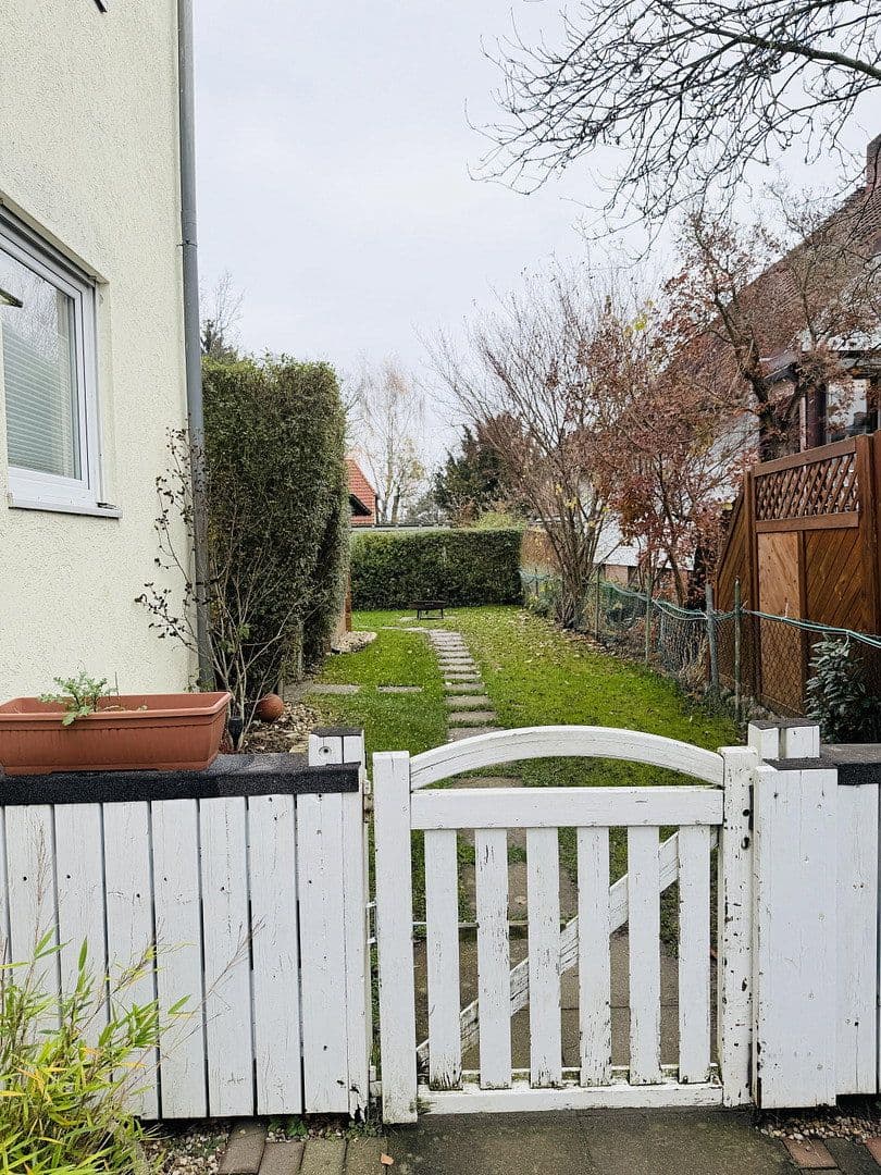 Predaj bytu 3-izbový 74 m², Berlin, Berlín Predaj bytu 3-izbový 74 m², Berlin, Berlín
