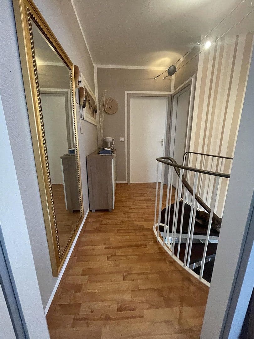 Predaj bytu 3-izbový 74 m², Berlin, Berlín Predaj bytu 3-izbový 74 m², Berlin, Berlín