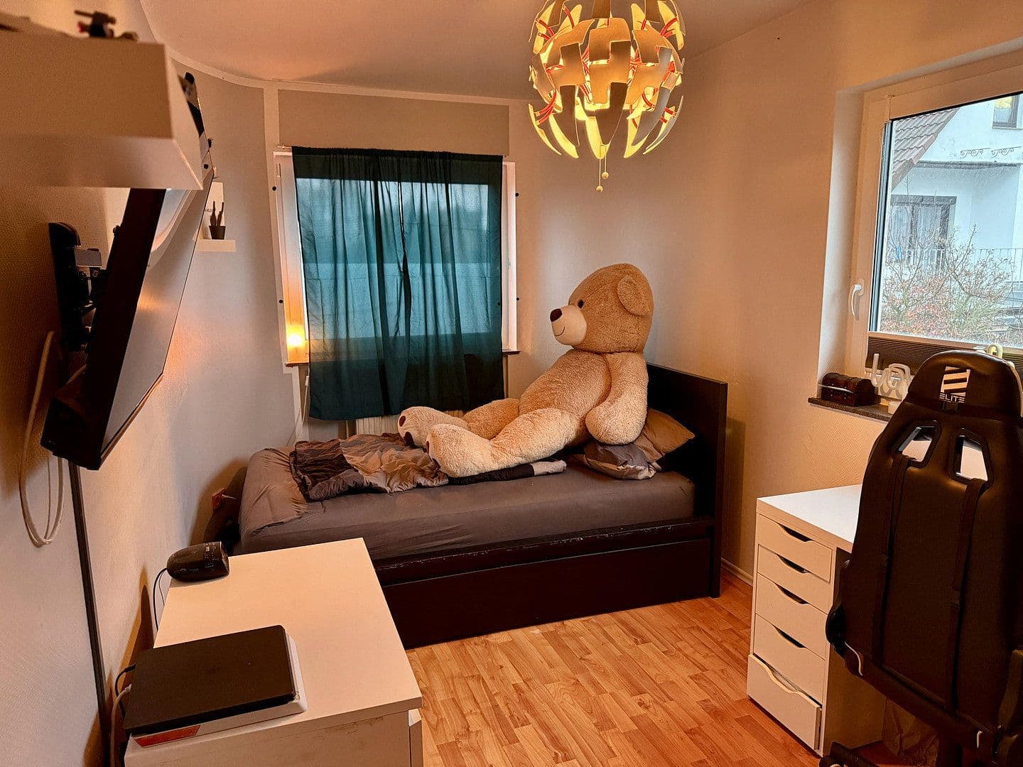 Predaj bytu 3-izbový 74 m², Berlin, Berlín Predaj bytu 3-izbový 74 m², Berlin, Berlín