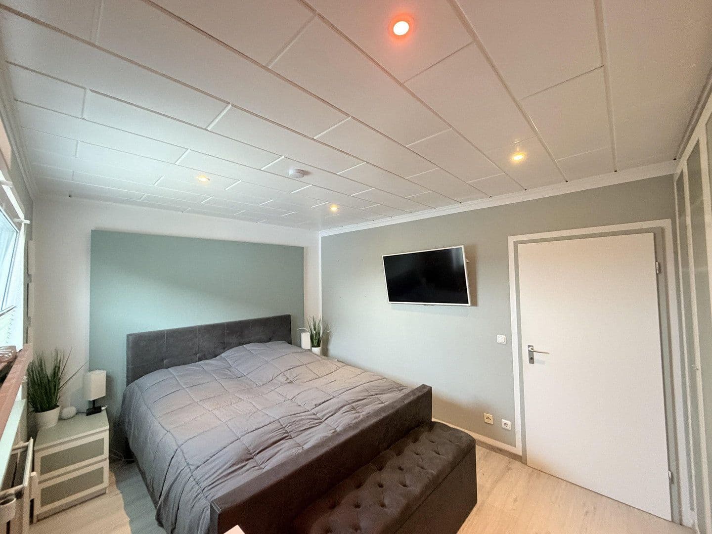 Predaj bytu 3-izbový 74 m², Berlin, Berlín Predaj bytu 3-izbový 74 m², Berlin, Berlín
