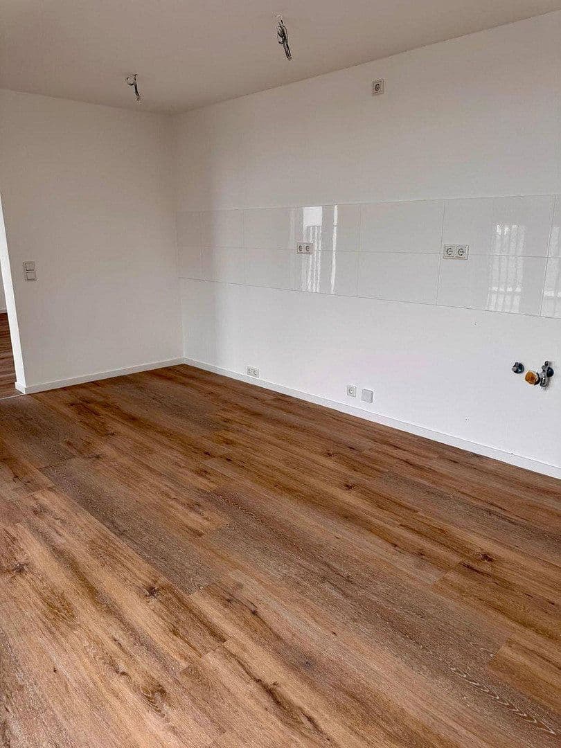 Prenájom bytu 3-izbový 82 m², Offenbach am Main, Hesensko Prenájom bytu 3-izbový 82 m², Offenbach am Main, Hesensko