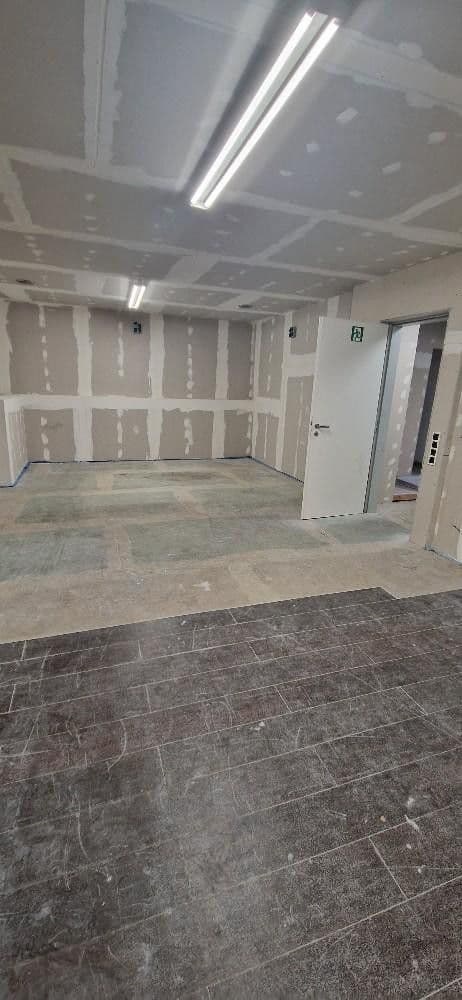 Prenájom nebytového priestoru 1 m², Mittenfeldstr. 6, Göppingen, Bádensko-Wurttembersko Prenájom nebytového priestoru 1 m², Mittenfeldstr. 6, Göppingen, Bádensko-Wurttembersko