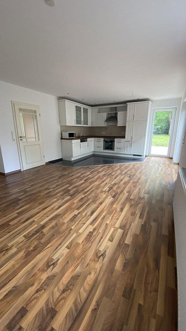 Prenájom bytu 3-izbový 80 m², Hamburg, Hamburg Prenájom bytu 3-izbový 80 m², Hamburg, Hamburg