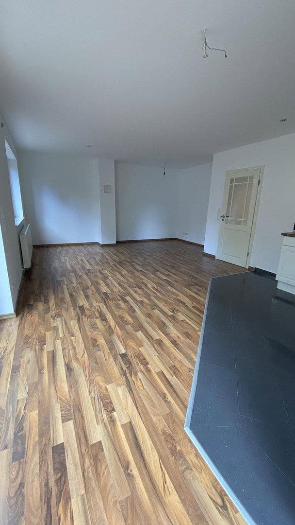 Prenájom bytu 3-izbový 80 m², Hamburg, Hamburg Prenájom bytu 3-izbový 80 m², Hamburg, Hamburg
