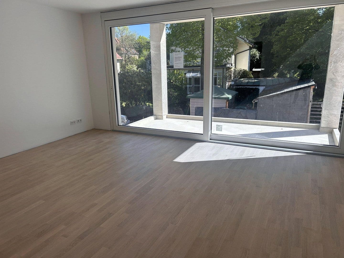 Prenájom bytu 2-izbový 72 m², München, Bavorsko Prenájom bytu 2-izbový 72 m², München, Bavorsko