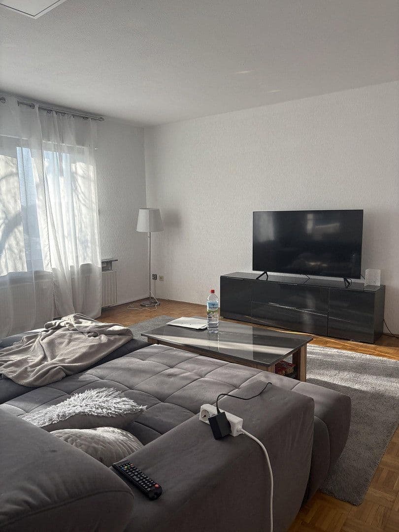 Prenájom bytu 3-izbový 117 m², Hans-Sachs-Straße 1, Wesseling, Severné Porýnie - Westfálsko Prenájom bytu 3-izbový 117 m², Hans-Sachs-Straße 1, Wesseling, Severné Porýnie - Westfálsko
