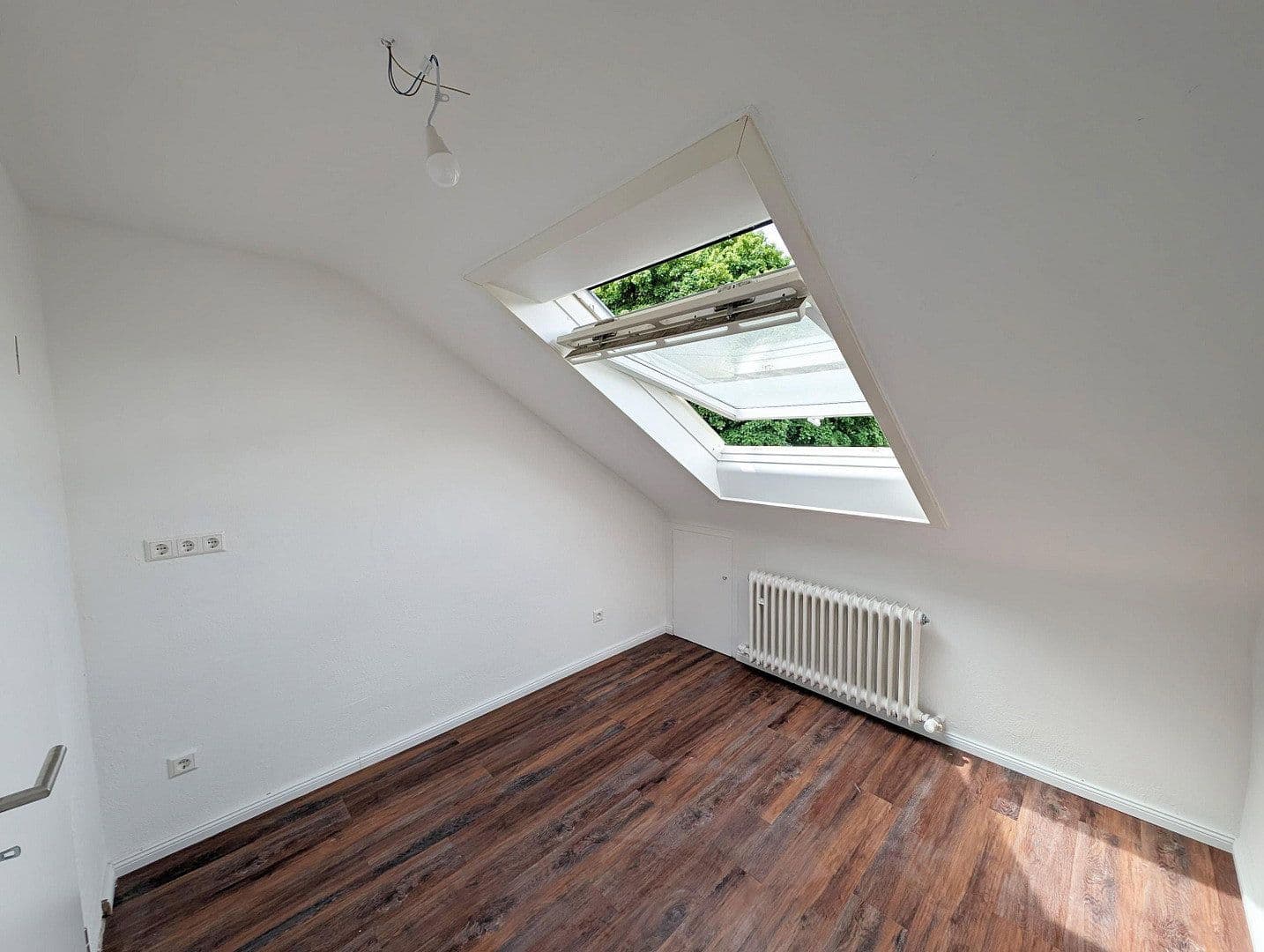 Prenájom bytu 3-izbový 78 m², Filderstadt, Bádensko-Wurttembersko Prenájom bytu 3-izbový 78 m², Filderstadt, Bádensko-Wurttembersko