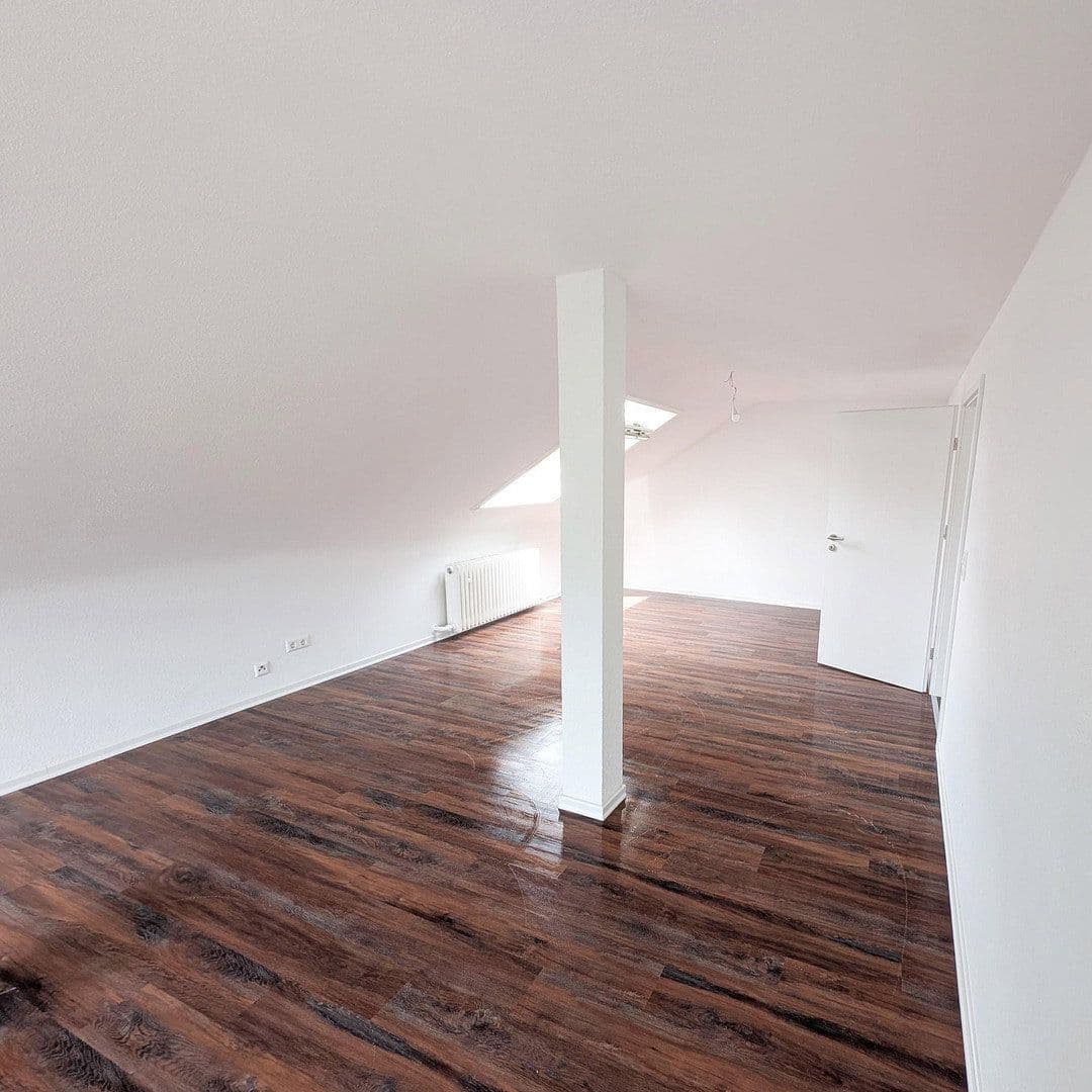 Prenájom bytu 3-izbový 78 m², Filderstadt, Bádensko-Wurttembersko Prenájom bytu 3-izbový 78 m², Filderstadt, Bádensko-Wurttembersko