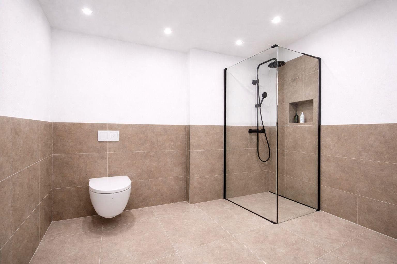 Prenájom kancelárie 110 m², Am Römerhof 16, Münzenberg, Hesensko Prenájom kancelárie 110 m², Am Römerhof 16, Münzenberg, Hesensko