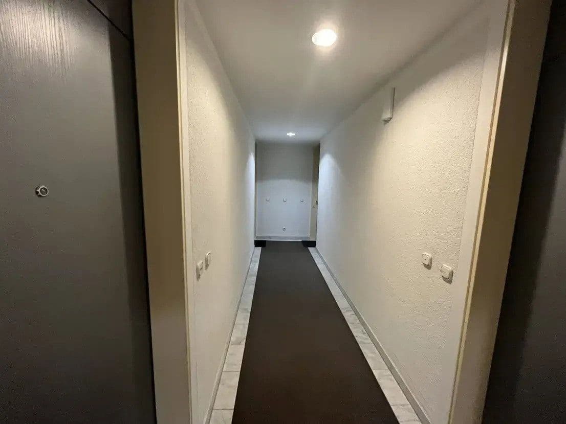 Prenájom bytu 2-izbový 61 m², Berlin, Berlín Prenájom bytu 2-izbový 61 m², Berlin, Berlín