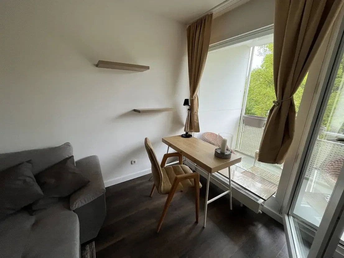 Prenájom bytu 2-izbový 61 m², Berlin, Berlín Prenájom bytu 2-izbový 61 m², Berlin, Berlín