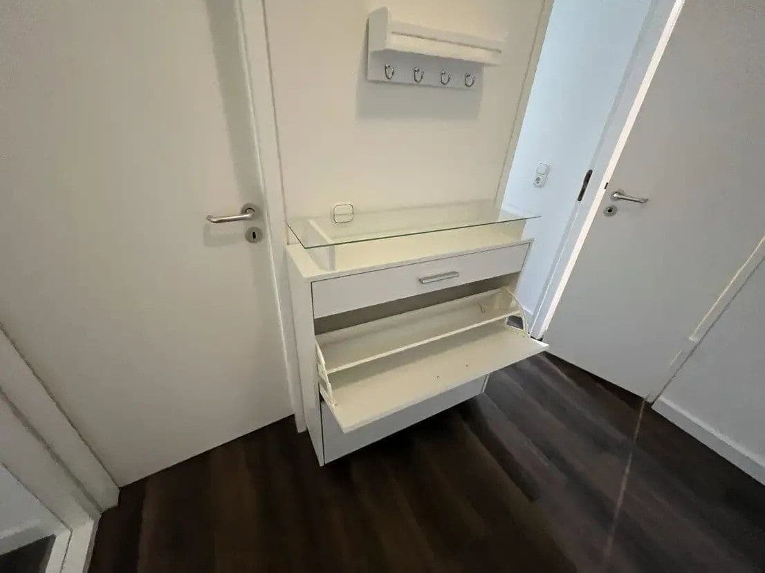 Prenájom bytu 2-izbový 61 m², Berlin, Berlín Prenájom bytu 2-izbový 61 m², Berlin, Berlín
