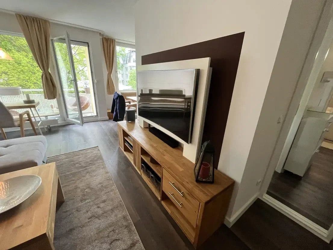 Prenájom bytu 2-izbový 61 m², Berlin, Berlín Prenájom bytu 2-izbový 61 m², Berlin, Berlín