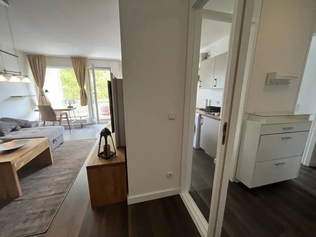 Prenájom bytu 2-izbový 61 m², Berlin, Berlín Prenájom bytu 2-izbový 61 m², Berlin, Berlín
