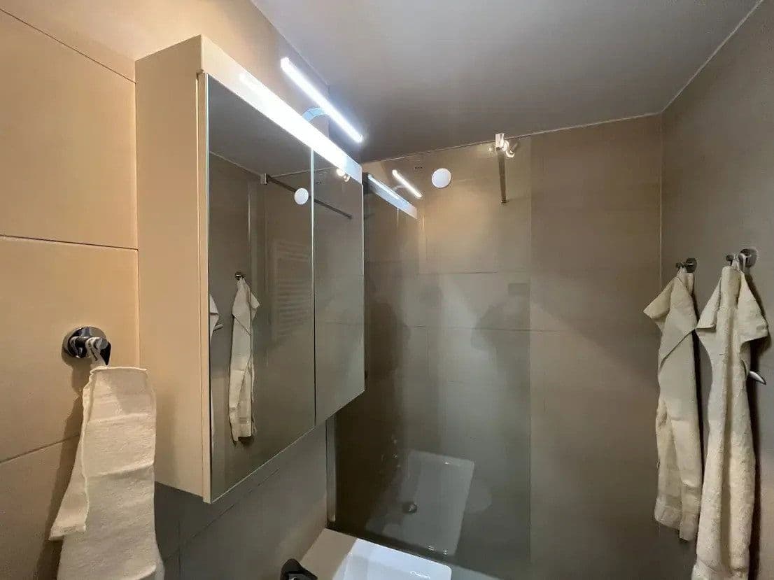 Prenájom bytu 2-izbový 61 m², Berlin, Berlín Prenájom bytu 2-izbový 61 m², Berlin, Berlín