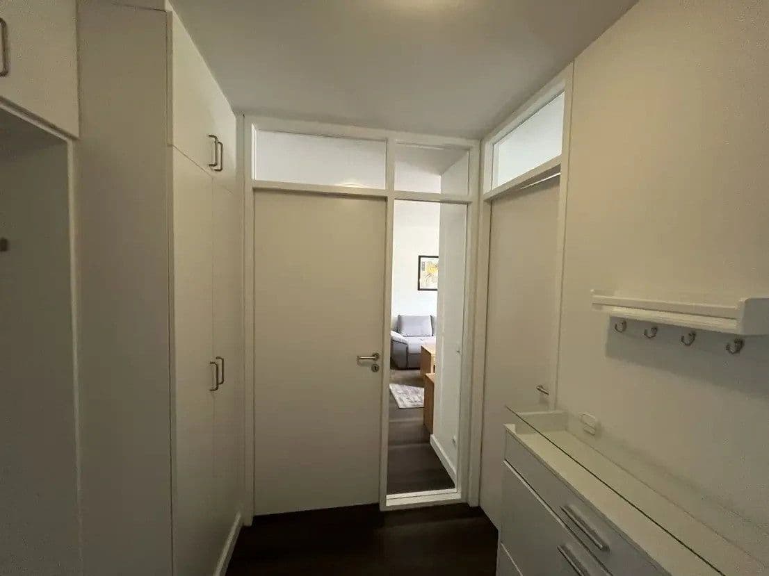 Prenájom bytu 2-izbový 61 m², Berlin, Berlín Prenájom bytu 2-izbový 61 m², Berlin, Berlín