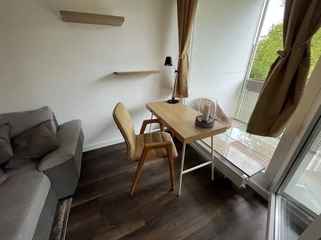 Prenájom bytu 2-izbový 61 m², Berlin, Berlín Prenájom bytu 2-izbový 61 m², Berlin, Berlín