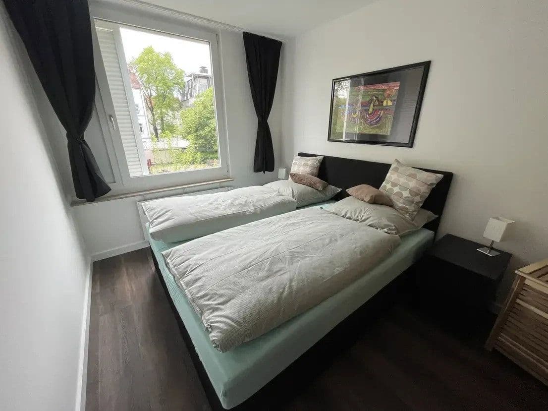 Prenájom bytu 2-izbový 61 m², Berlin, Berlín Prenájom bytu 2-izbový 61 m², Berlin, Berlín