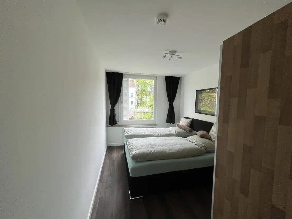 Prenájom bytu 2-izbový 61 m², Berlin, Berlín Prenájom bytu 2-izbový 61 m², Berlin, Berlín