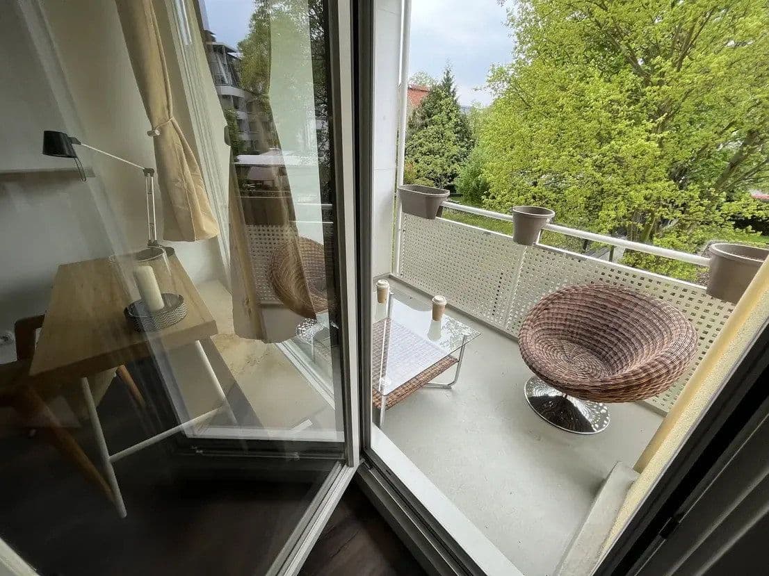 Prenájom bytu 2-izbový 61 m², Berlin, Berlín Prenájom bytu 2-izbový 61 m², Berlin, Berlín