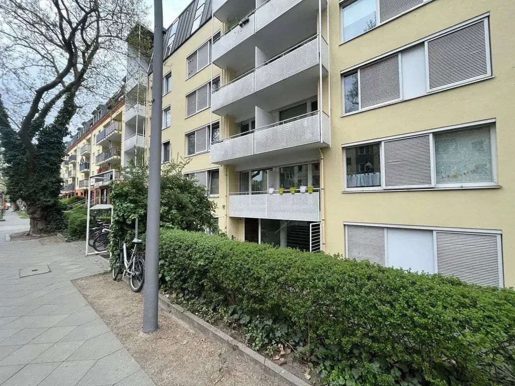 Prenájom bytu 2-izbový 61 m², Berlin, Berlín Prenájom bytu 2-izbový 61 m², Berlin, Berlín