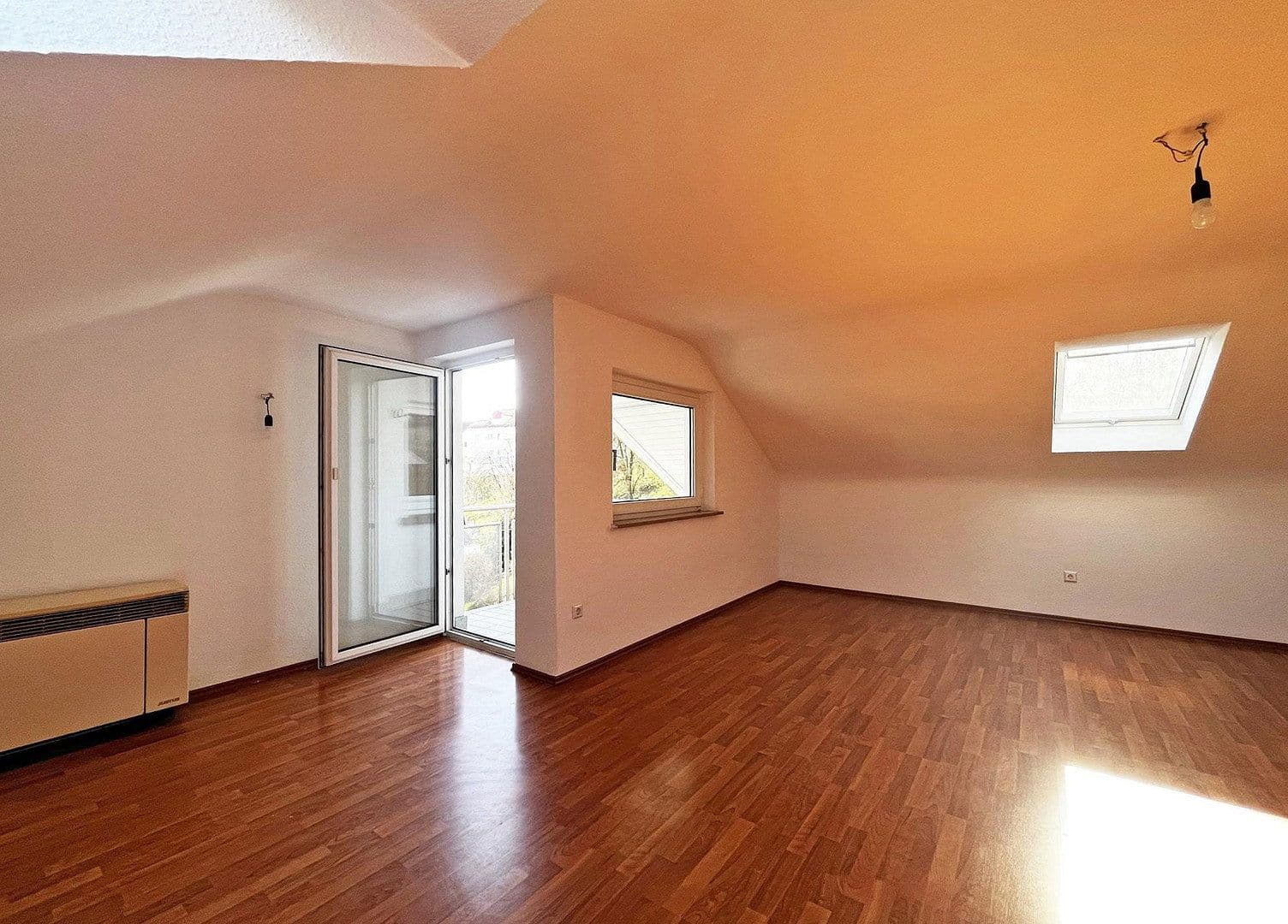 Prenájom bytu 1-izbový 38 m², Ostfildern, Bádensko-Wurttembersko Prenájom bytu 1-izbový 38 m², Ostfildern, Bádensko-Wurttembersko