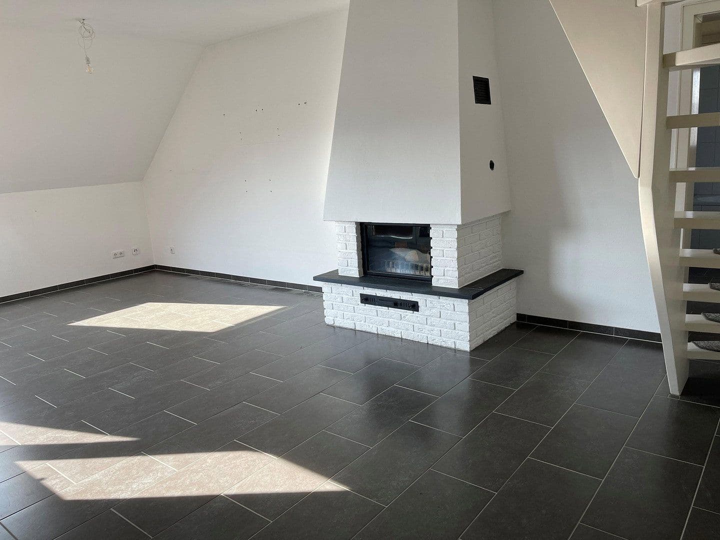 Predaj bytu 3-izbový 74 m², Arndtstr. 11, Schwelm, Severné Porýnie - Westfálsko Predaj bytu 3-izbový 74 m², Arndtstr. 11, Schwelm, Severné Porýnie - Westfálsko