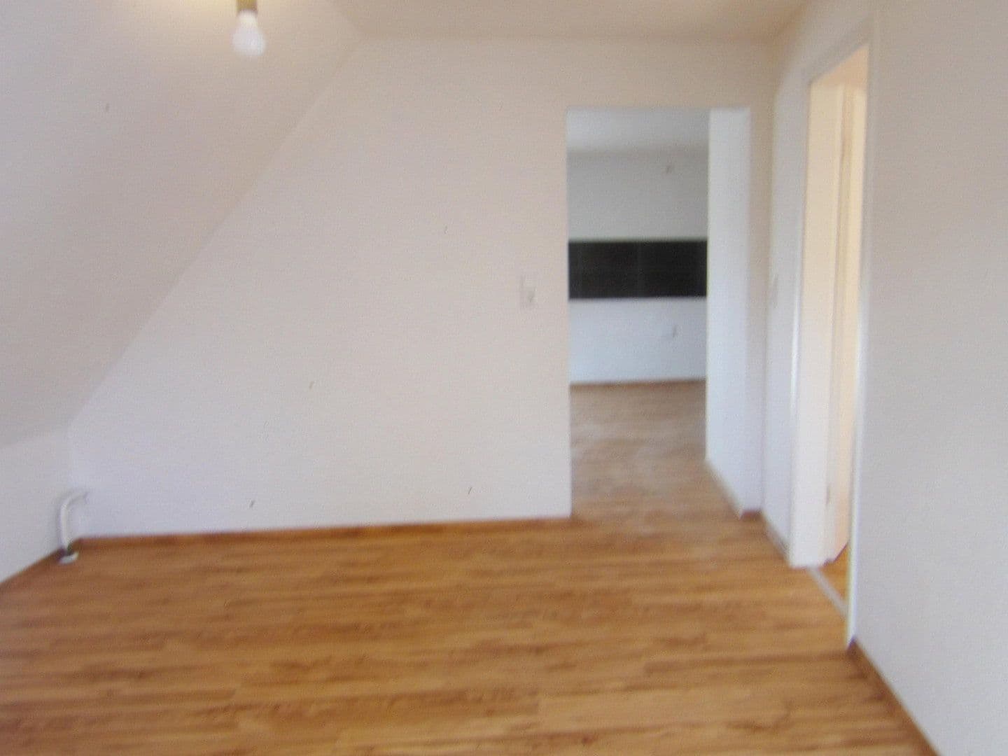 Prenájom bytu 3-izbový 125 m², Lage, Severné Porýnie - Westfálsko Prenájom bytu 3-izbový 125 m², Lage, Severné Porýnie - Westfálsko