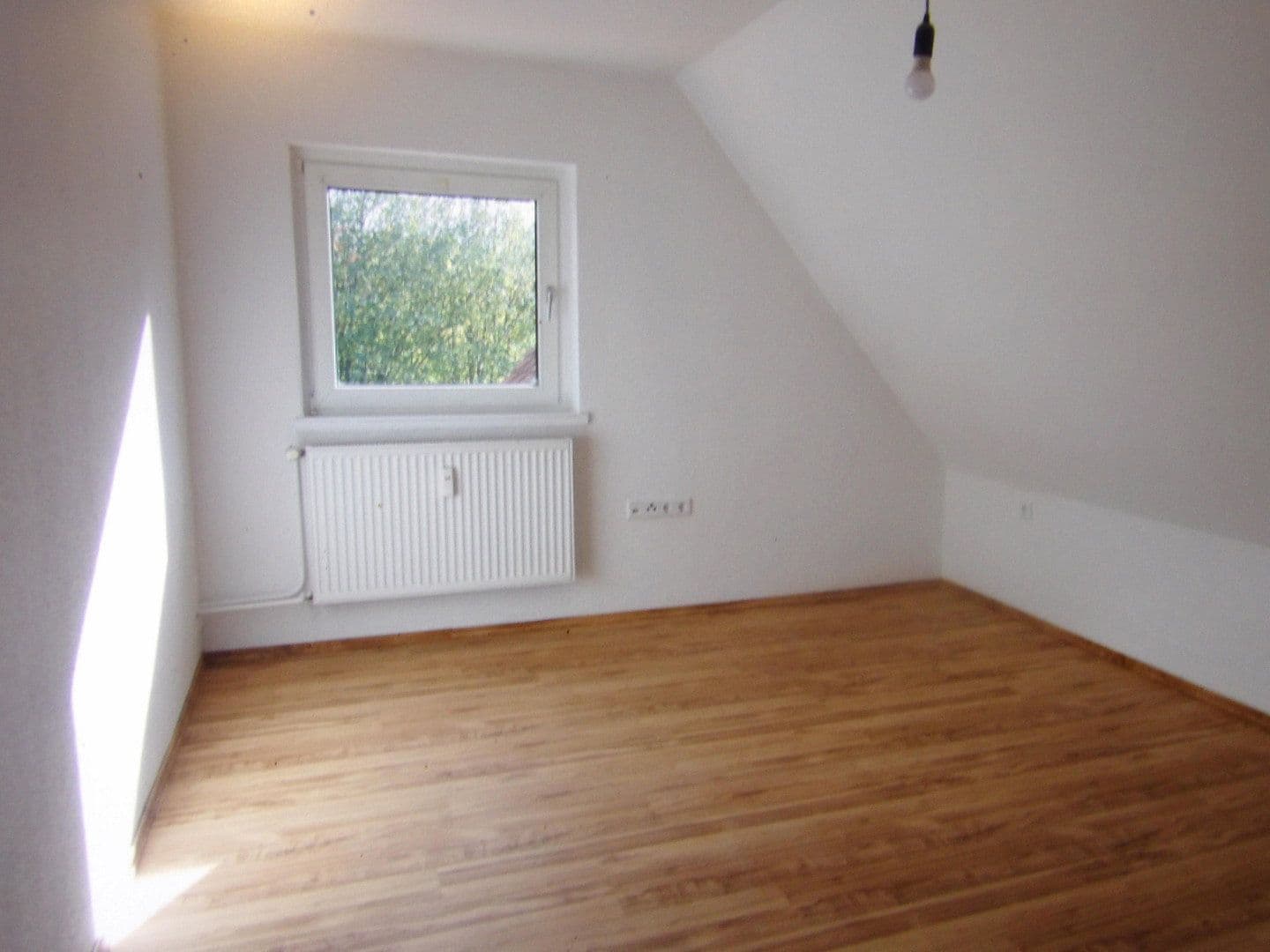 Prenájom bytu 3-izbový 125 m², Lage, Severné Porýnie - Westfálsko Prenájom bytu 3-izbový 125 m², Lage, Severné Porýnie - Westfálsko