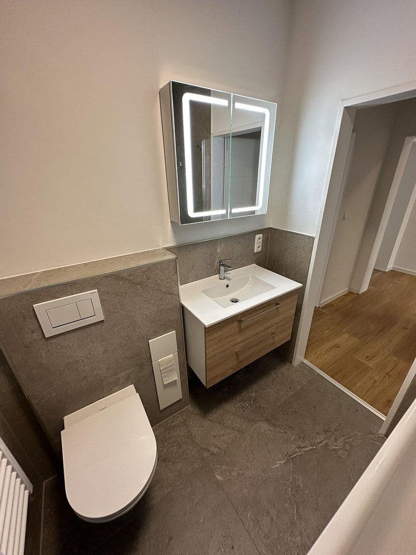Prenájom bytu 2-izbový 60 m², Gökerstraße 87, Wilhelmshaven, Dolné Sasko Prenájom bytu 2-izbový 60 m², Gökerstraße 87, Wilhelmshaven, Dolné Sasko