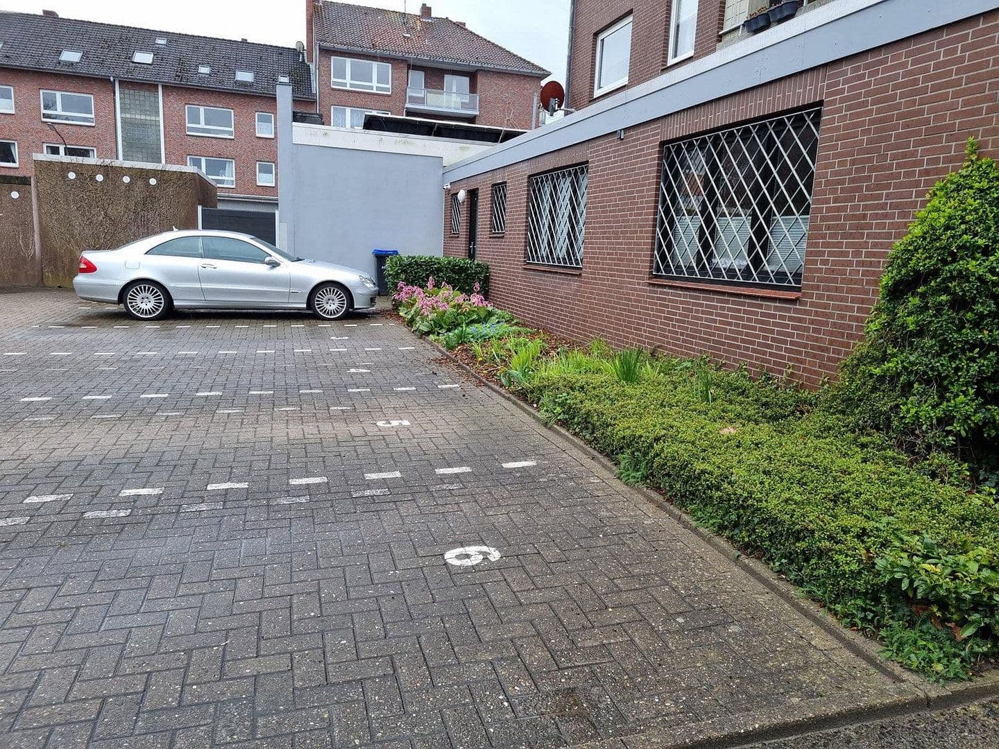 Prenájom bytu 2-izbový 60 m², Gökerstraße 87, Wilhelmshaven, Dolné Sasko Prenájom bytu 2-izbový 60 m², Gökerstraße 87, Wilhelmshaven, Dolné Sasko