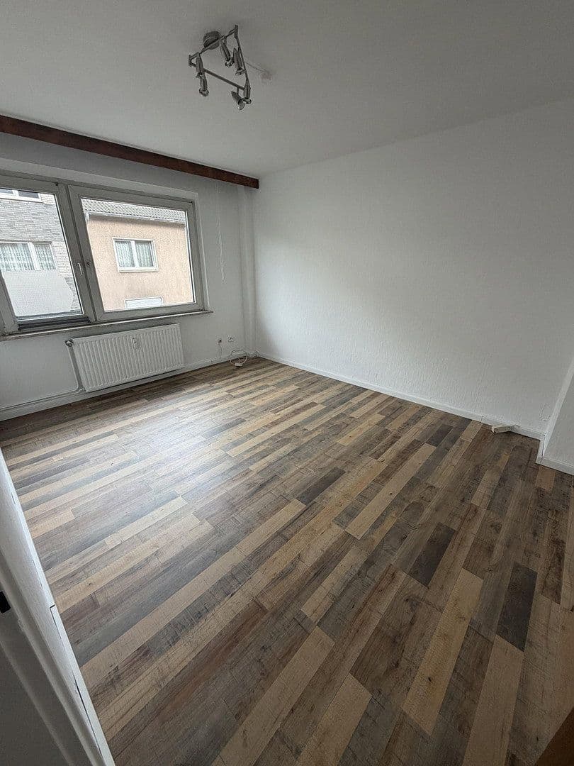 Prenájom bytu 2-izbový 47 m², Franseckystr. 9, Duisburg, Severné Porýnie - Westfálsko Prenájom bytu 2-izbový 47 m², Franseckystr. 9, Duisburg, Severné Porýnie - Westfálsko