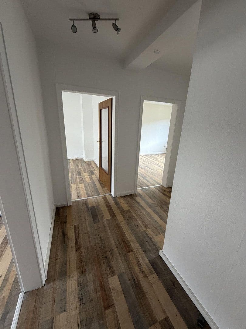 Prenájom bytu 2-izbový 47 m², Franseckystr. 9, Duisburg, Severné Porýnie - Westfálsko Prenájom bytu 2-izbový 47 m², Franseckystr. 9, Duisburg, Severné Porýnie - Westfálsko
